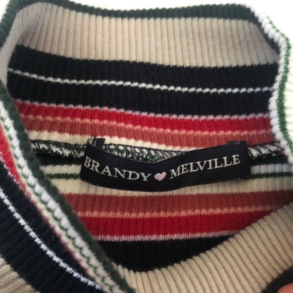 brandy melville daniela turtlenck - Picture 3 of 3